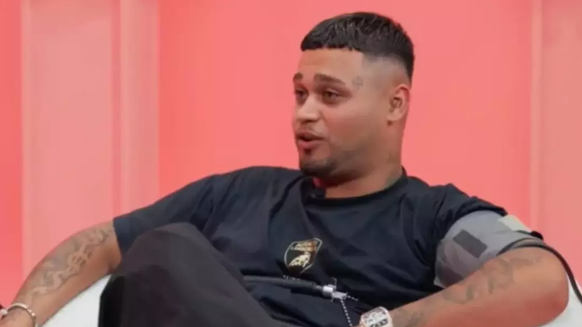 Mesajlar olay oldu! Lvbel C5 ile Ece Kırtanır ilişkisinde kriz çıktı Mesajlar olay oldu! Lvbel C5 ile Ece Kırtanır ilişkisinde kriz çıktı