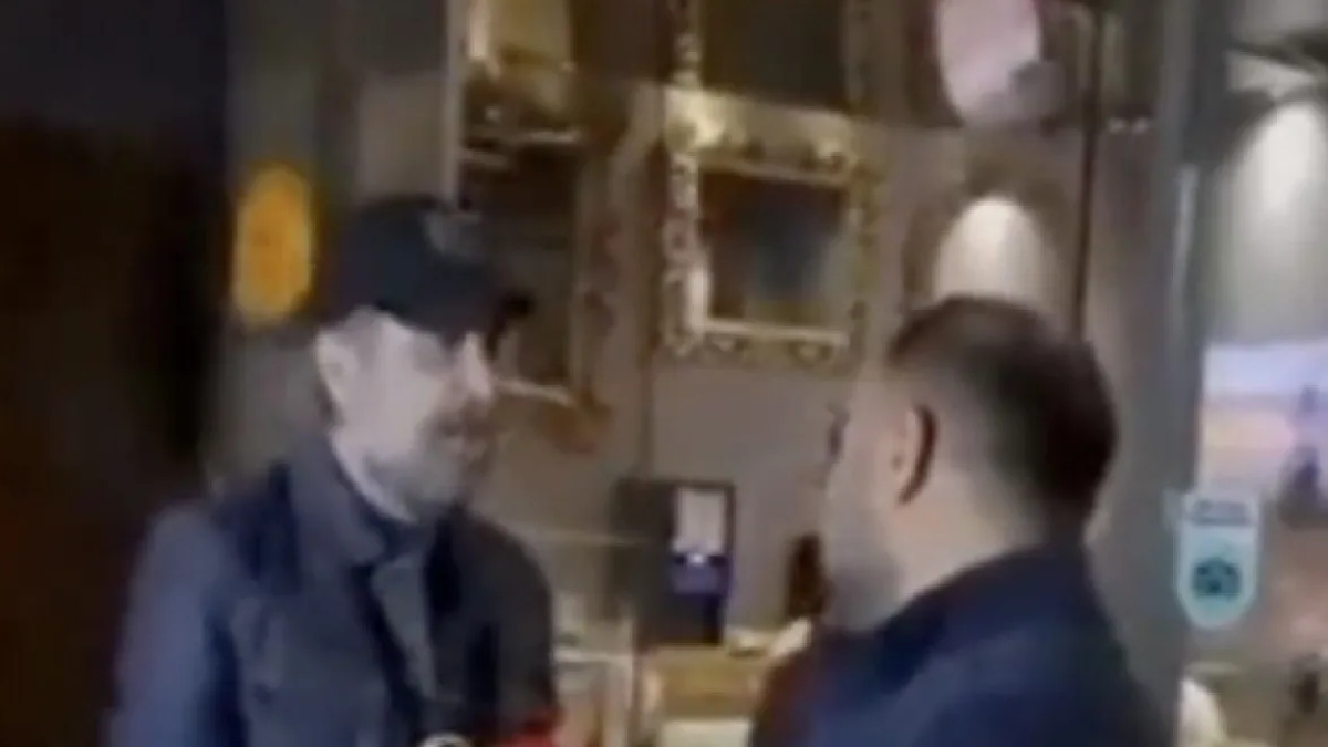 Nejat İşler’e kafa atan magazin muhabirinden açıklama Nejat İşler’e kafa atan magazin muhabirinden açıklama