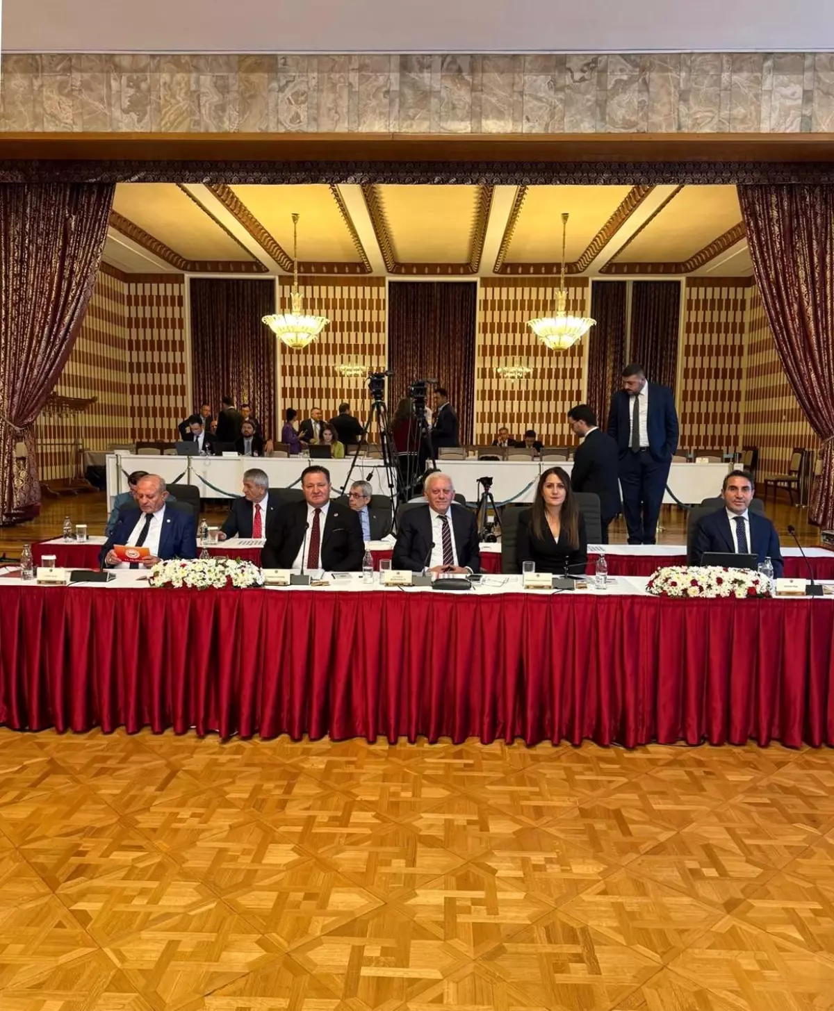 Kadınlardan Barış Çağrısı: Ekonomik Gelecek İçin Birlik Olmalıyız Kadınlardan Barış Çağrısı: Ekonomik Gelecek İçin Birlik Olmalıyız