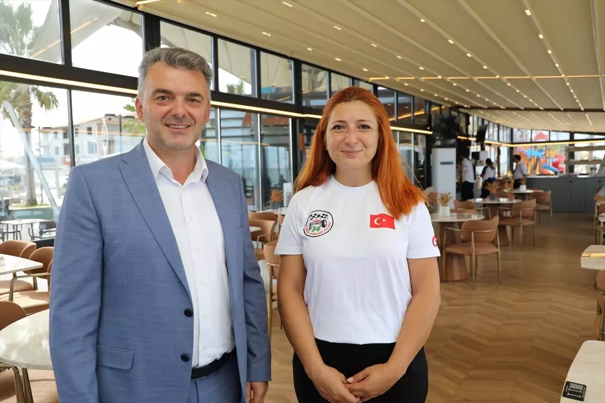 Mimar Betül Gözde İlter, Ralli Sporunda Kadınlara Örnek Olmak İstiyor Mimar Betül Gözde İlter, Ralli Sporunda Kadınlara Örnek Olmak İstiyor