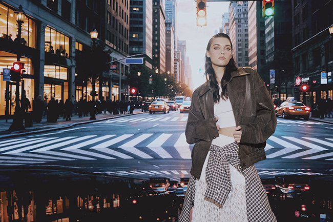 Afra Saraçoğlu X DeFacto ile Sonbaharın En Güzel Hali Afra Saraçoğlu X DeFacto ile Sonbaharın En Güzel Hali