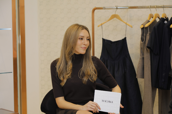 Sinem Kobal’dan İlham Veren Moda Sohbeti Sinem Kobal’dan İlham Veren Moda Sohbeti