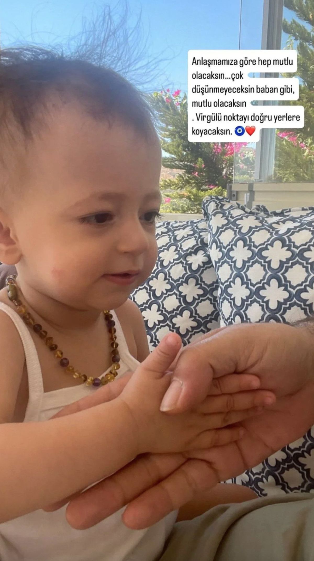 Şarkıcı Feridun Düzağaç kızını paylaştı: “Küçük sevgilim” Şarkıcı Feridun Düzağaç kızını paylaştı: “Küçük sevgilim”