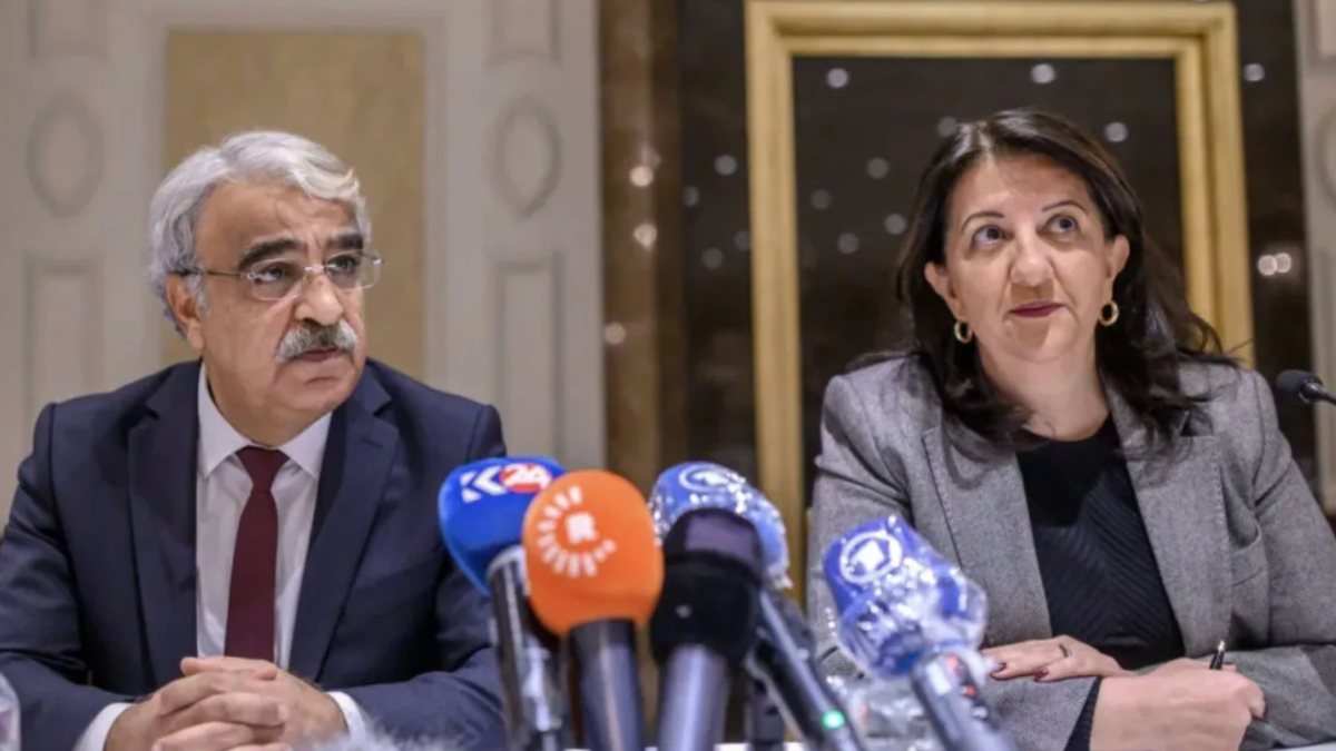 Abdullah Öcalan görüşmesinin ardından İmralı Heyeti’nden açıklama Abdullah Öcalan görüşmesinin ardından İmralı Heyeti’nden açıklama