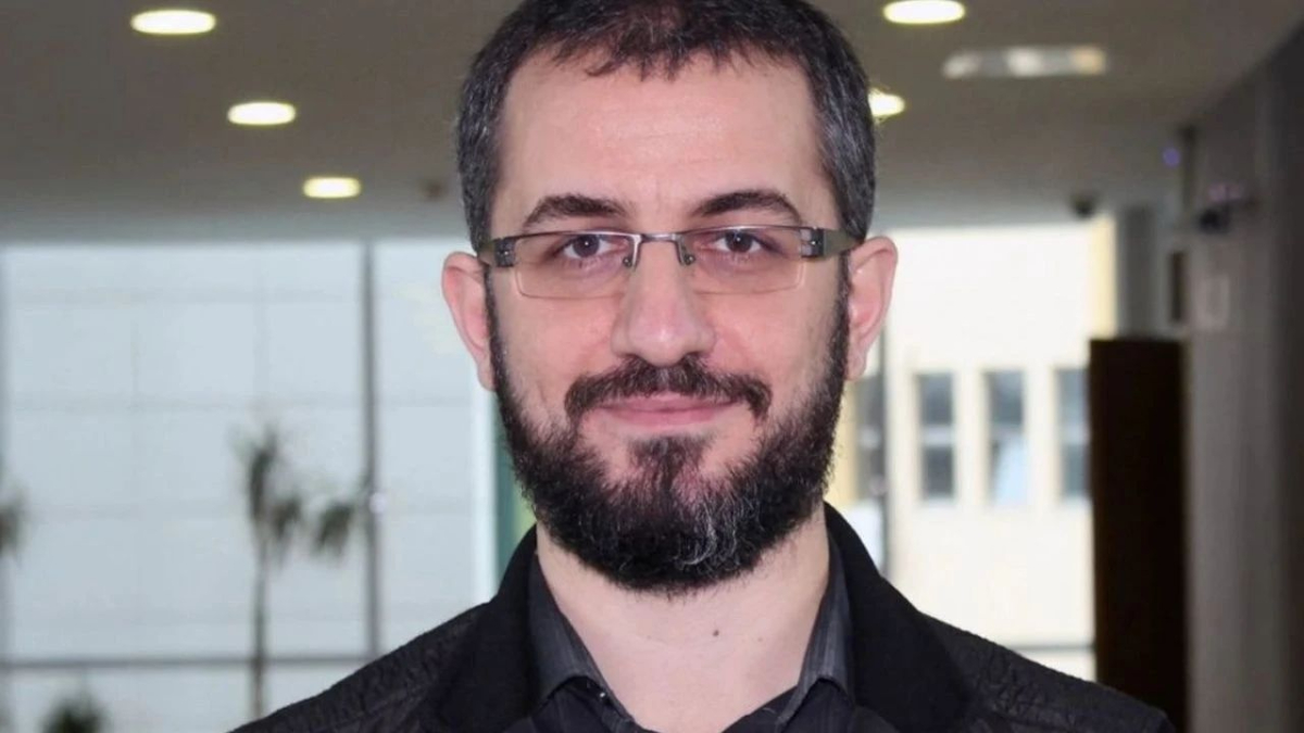 İstanbul’a atanan yeni İl Müftüsü Emrullah Tuncel kimdir? İstanbul’a atanan yeni İl Müftüsü Emrullah Tuncel kimdir?