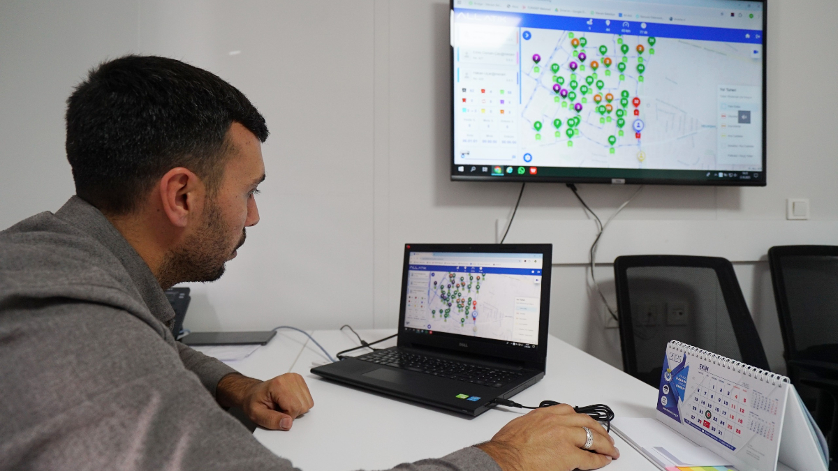 Meram’da “Akıllı Atık Toplama Sistemi” ile çevre temizliği yeni bir boyut kazandı Meram’da “Akıllı Atık Toplama Sistemi” ile çevre temizliği yeni bir boyut kazandı