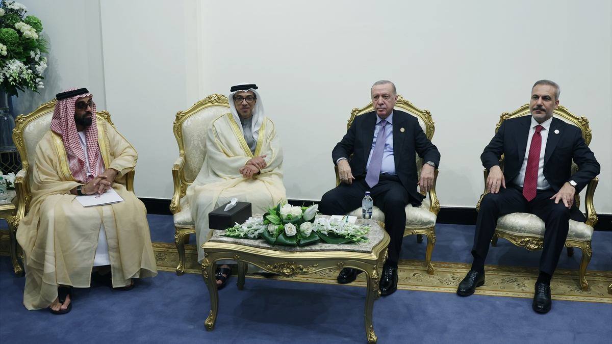 Cumhurbaşkanı Erdoğan, Mısır’da önemli temaslarda bulundu Cumhurbaşkanı Erdoğan, Mısır’da önemli temaslarda bulundu