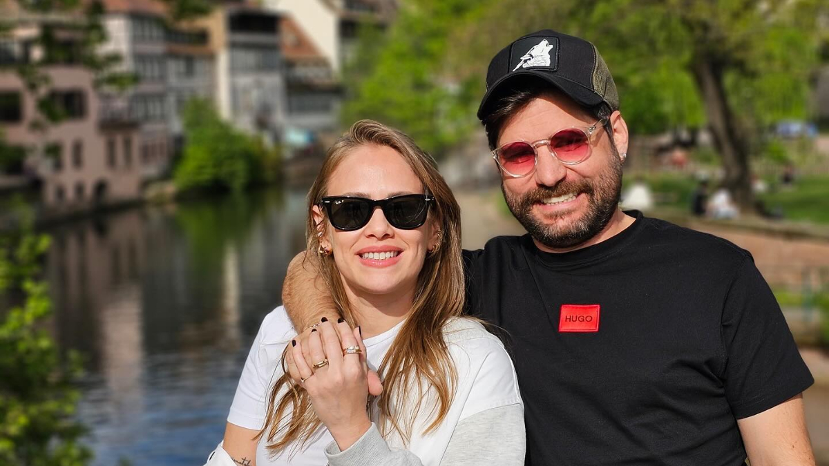 İlk bebeklerini bekliyorlar! Begüm Öner ile Ceyhun Fersoy’dan mutluluk pozu İlk bebeklerini bekliyorlar! Begüm Öner ile Ceyhun Fersoy’dan mutluluk pozu