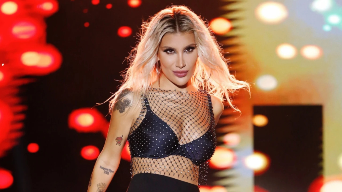 İrem Derici hastanelik oldu – Ensonhaber İrem Derici hastanelik oldu – Ensonhaber