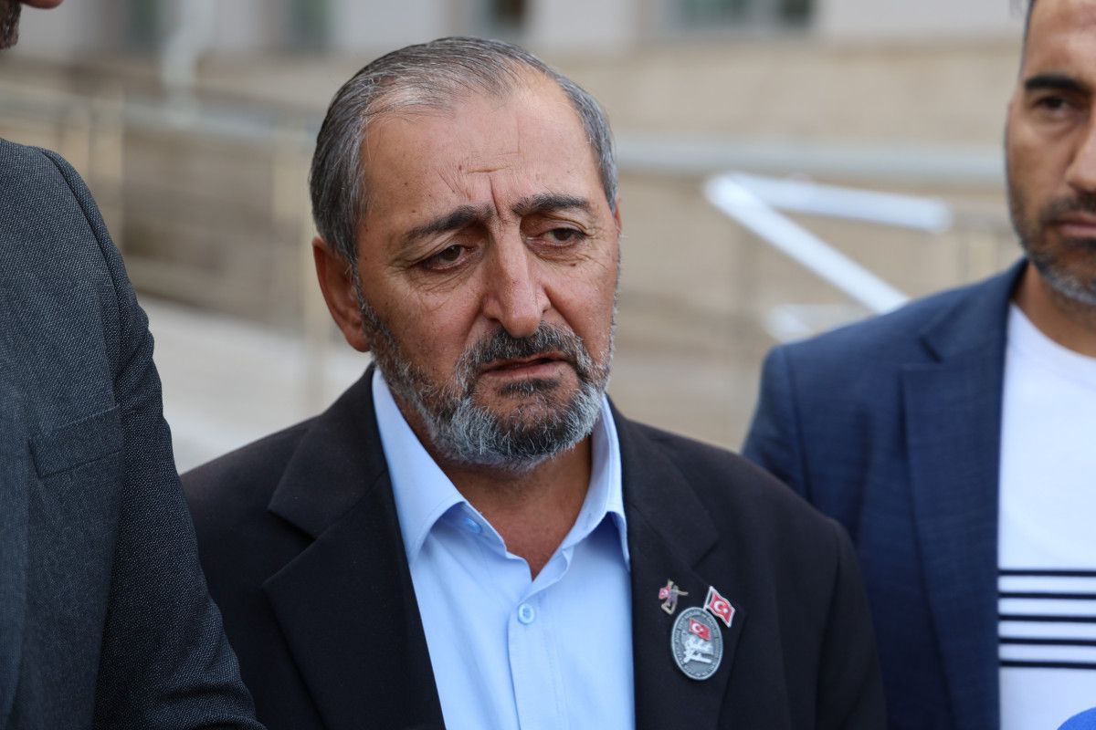 Sivas’ta otobüste hakarete uğrayan şehit babası suç duyurusunda bulundu Sivas’ta otobüste hakarete uğrayan şehit babası suç duyurusunda bulundu