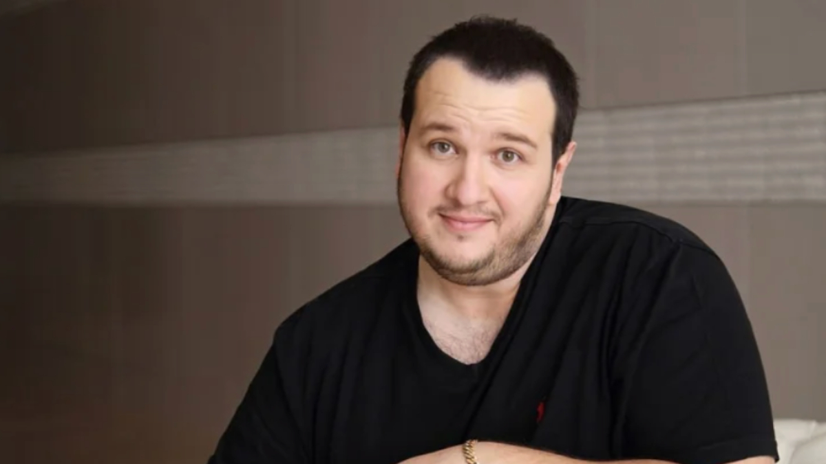 Şahan Gökbakar İngiltere’ye taşındı: Çocukları Londra’da okula başladı Şahan Gökbakar İngiltere’ye taşındı: Çocukları Londra’da okula başladı