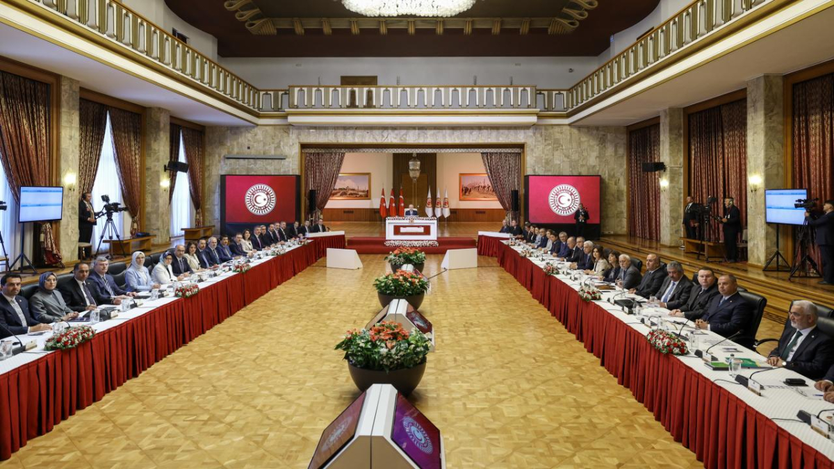 Terörsüz Türkiye komisyonu, Hakan Fidan ve Yılmaz Tunç’u dinleyecek Terörsüz Türkiye komisyonu, Hakan Fidan ve Yılmaz Tunç’u dinleyecek