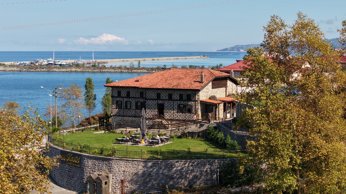 Hacıyakupoğlu Konağı : Osmanlı’dan Cumhuriyet’e uzanan bir hikâye Hacıyakupoğlu Konağı : Osmanlı’dan Cumhuriyet’e uzanan bir hikâye