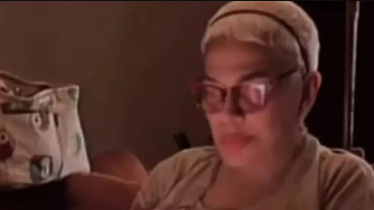 Son hali merak ediliyordu! Emel Müftüoğlu’ndan Sezen Aksu paylaşımı Son hali merak ediliyordu! Emel Müftüoğlu’ndan Sezen Aksu paylaşımı