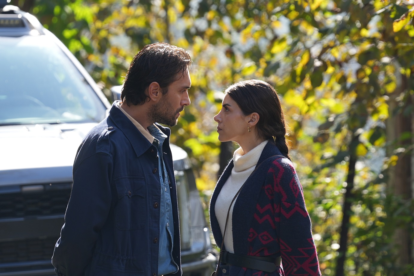 Taşacak Bu Deniz 2. Bölüm Adil ve ailesi, Furtuna nişanını bastı! Eleni’nin canına kasteden kişi kim?