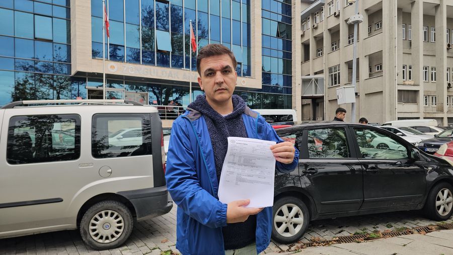 Ağrı kesici iğne sonrası ‘düşük ayak sendromu’ tanısı: Suç duyurusunda bulundu Ağrı kesici iğne sonrası ‘düşük ayak sendromu’ tanısı: Suç duyurusunda bulundu