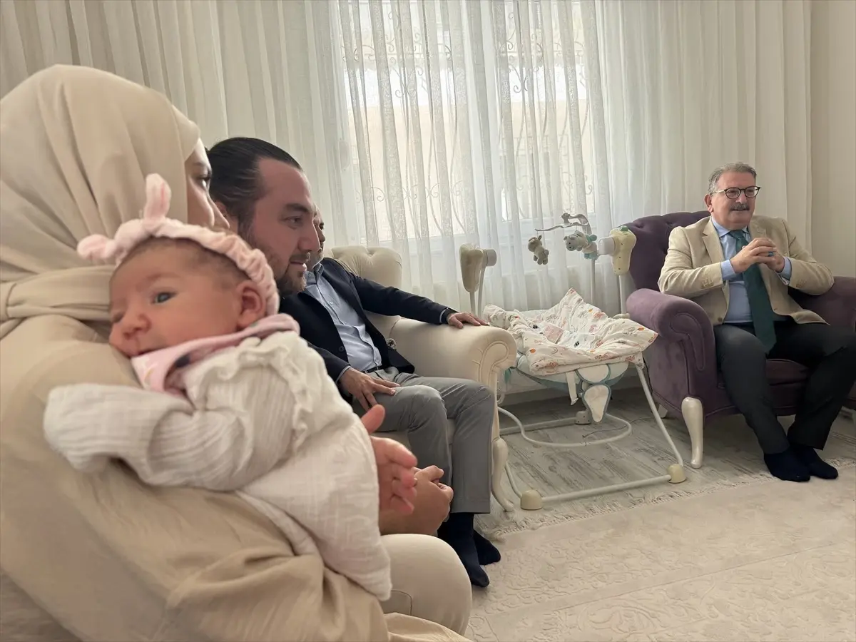 Emzirme Haftası’nda Sağlık Uzmanlarından Önemli Uyarılar Emzirme Haftası’nda Sağlık Uzmanlarından Önemli Uyarılar