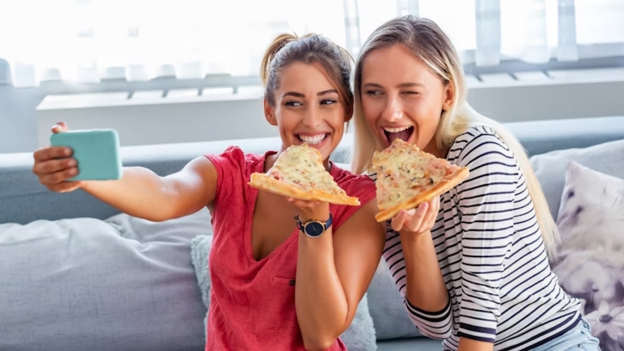 Fast-food İlişkiler: Hızlı tüketim çağında bağlanmanın bedeli Fast-food İlişkiler: Hızlı tüketim çağında bağlanmanın bedeli