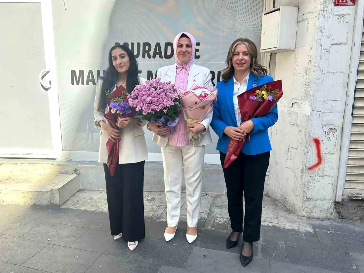 Diyarbakır’da Kadın Muhtarlar Dayanışma Örnekleri Sergiledi Diyarbakır’da Kadın Muhtarlar Dayanışma Örnekleri Sergiledi