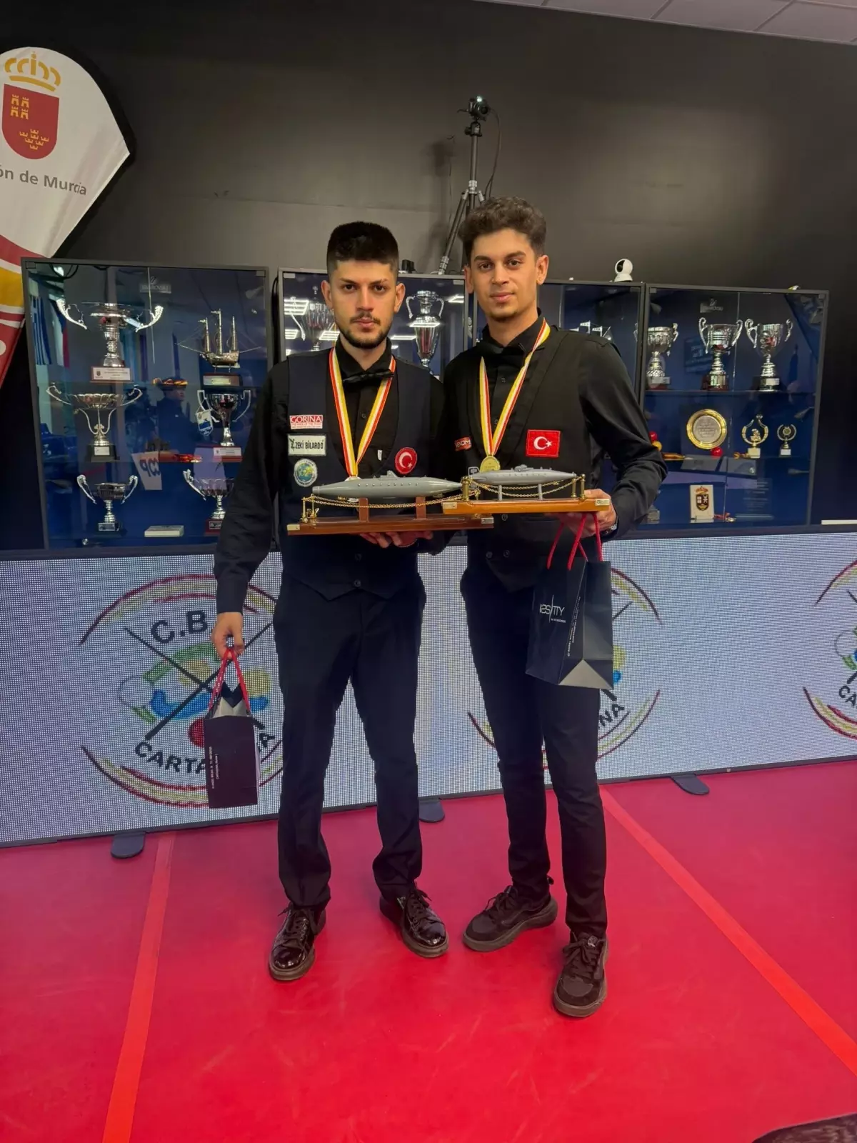 Genç Bilardocularımızdan Tarihi Başarı Genç Bilardocularımızdan Tarihi Başarı