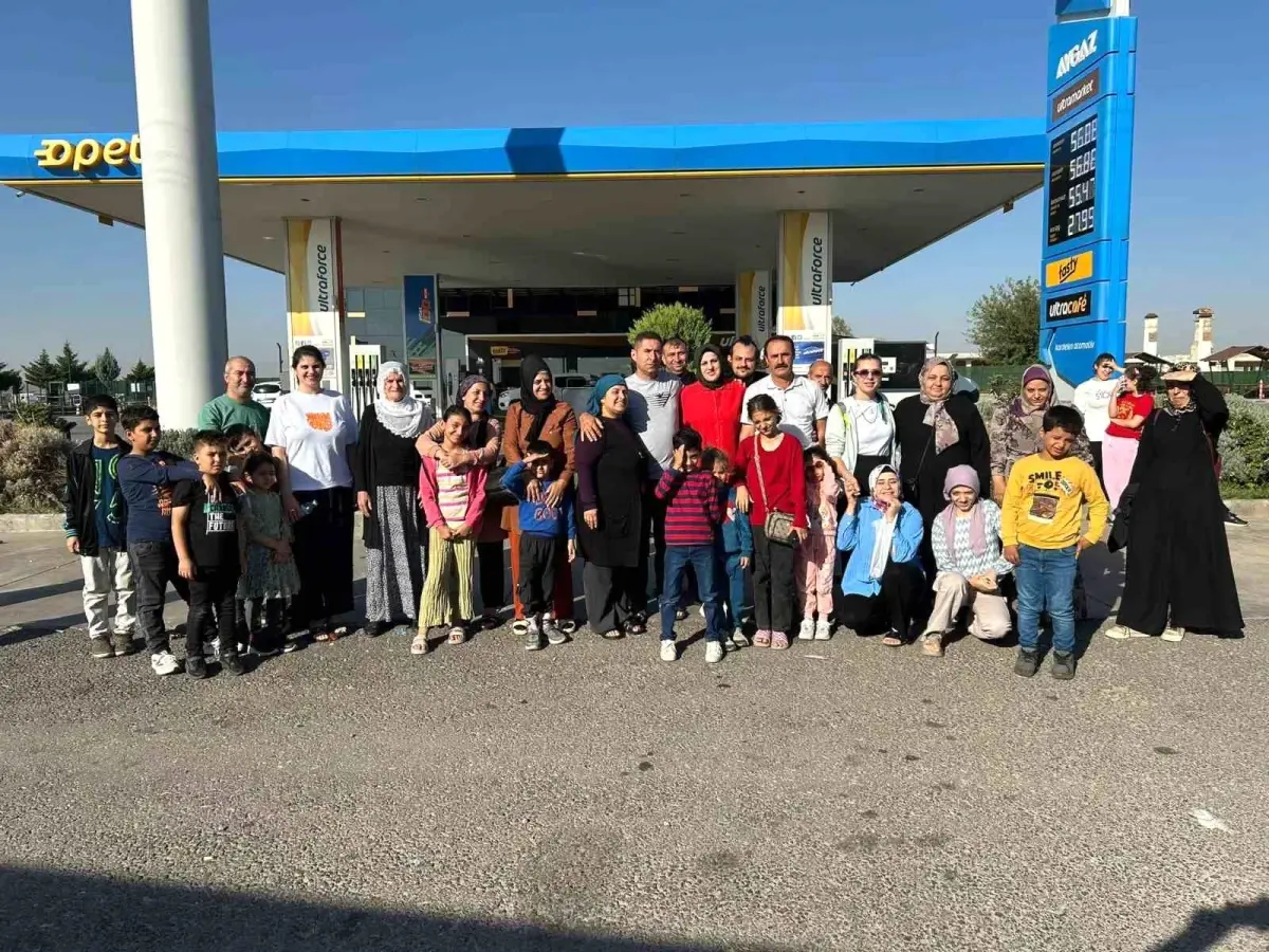 Diyarbakır’da Mahalle Muhtarı Kadınları Manevi Yolculuğa Çıkardı Diyarbakır’da Mahalle Muhtarı Kadınları Manevi Yolculuğa Çıkardı