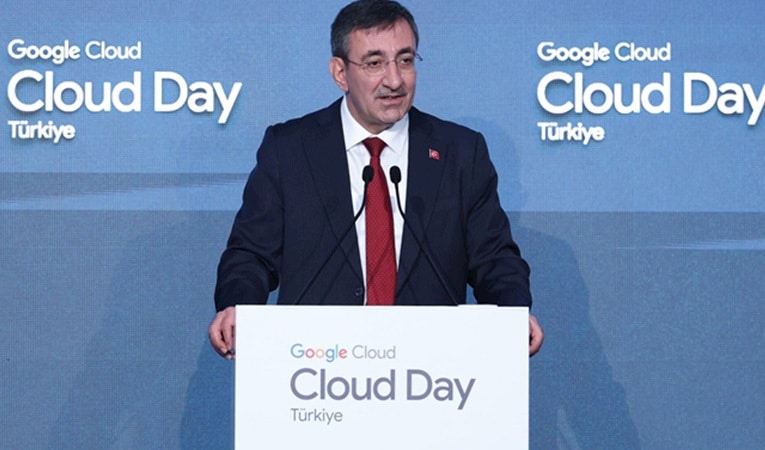 Google, Türkiye’ye 2 milyar dolar yatırım yapacak Google, Türkiye’ye 2 milyar dolar yatırım yapacak