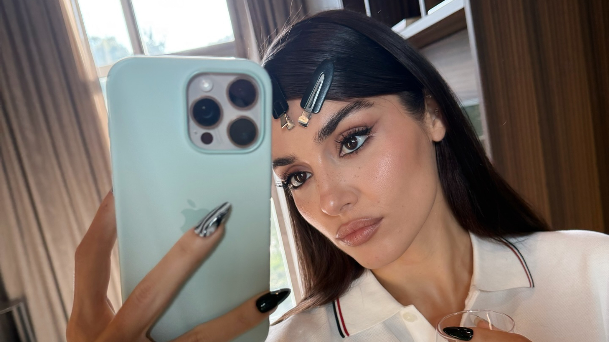 Hande Erçel Milano Moda Haftası’ndan yeni fotoğraflar… Hande Erçel Milano Moda Haftası’ndan yeni fotoğraflar…