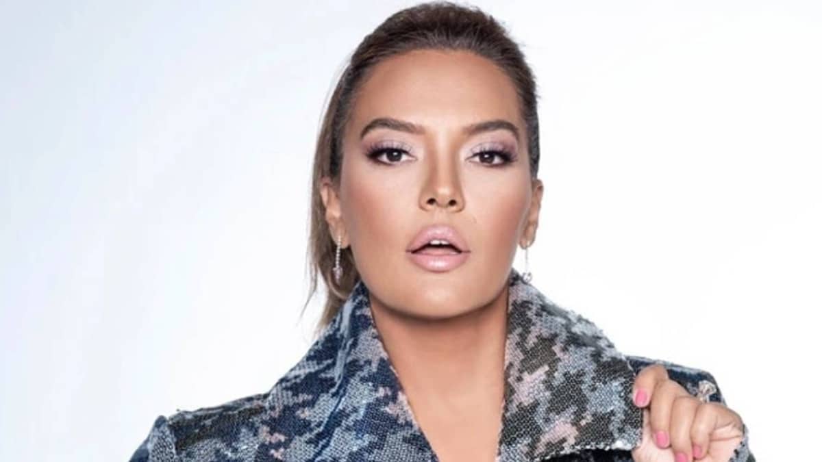 Demet Akalın, Kiracı Sorunları Nedeniyle Evi Sattı Demet Akalın, Kiracı Sorunları Nedeniyle Evi Sattı