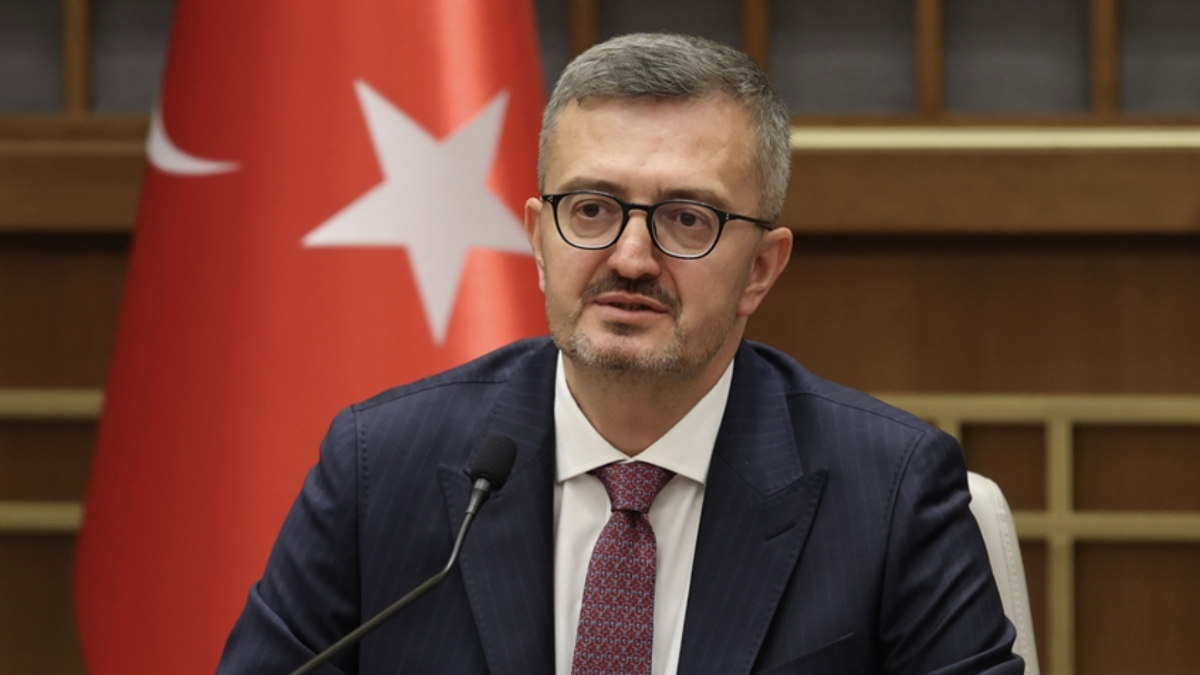 Burhanettin Duran’dan 24 Kasım Öğretmenler Günü mesajı