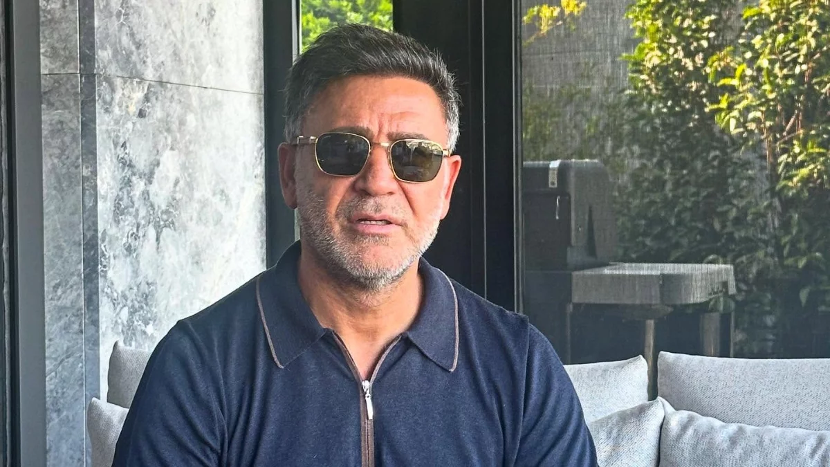 İzzet Yıldızhan Oğullarıyla Sosyal Medyada Dikkat Çekti İzzet Yıldızhan Oğullarıyla Sosyal Medyada Dikkat Çekti