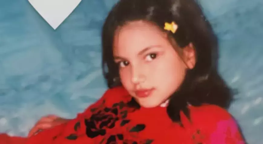 Almeda Abazi çocukluk fotoğrafını paylaştı Almeda Abazi çocukluk fotoğrafını paylaştı