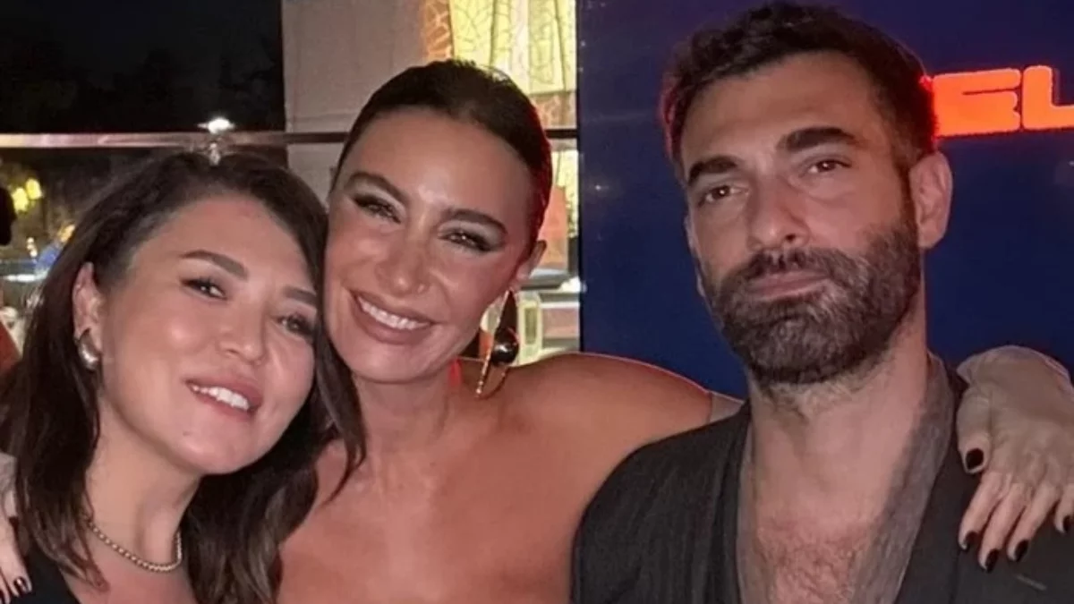 Sıla’nın lansmanında dikkat çeken elbisesi Sıla’nın lansmanında dikkat çeken elbisesi