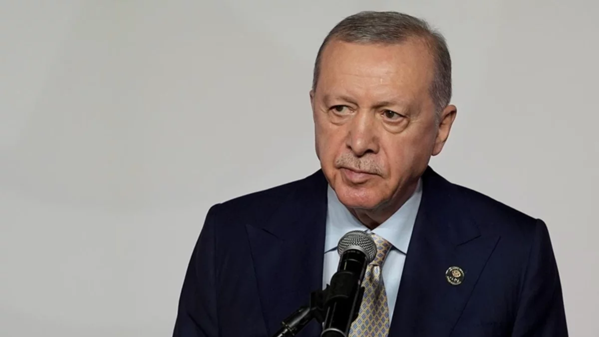 Cumhurbaşkanı Erdoğan, İngiltere’deki Türklere Seslendi Cumhurbaşkanı Erdoğan, İngiltere’deki Türklere Seslendi