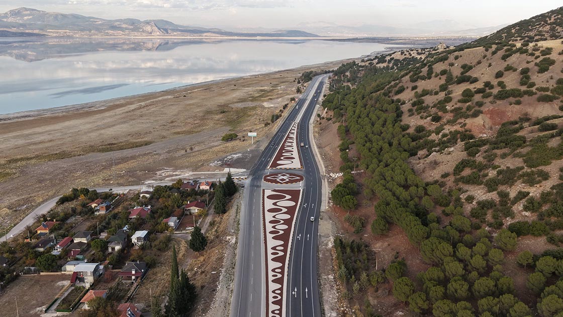 Burdur-Tefenni-Çavdır Yolu hizmete açıldı