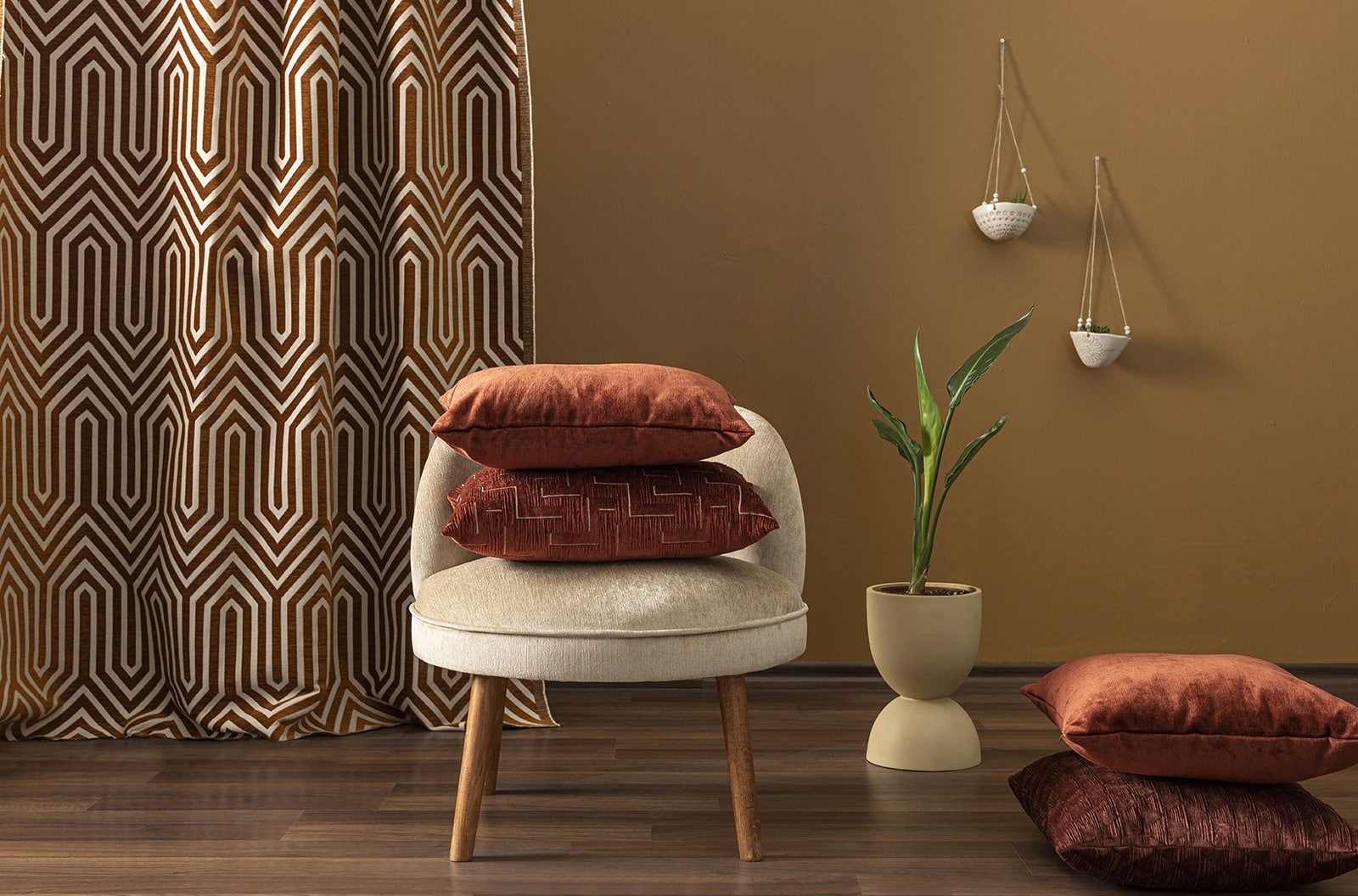 Kırlentlerle Dekorasyona Şıklık Katmanın Yolları Kırlentlerle Dekorasyona Şıklık Katmanın Yolları