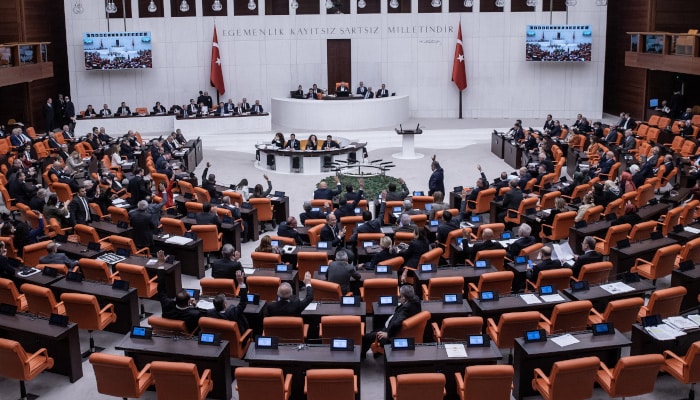 TBMM’de Muhalefet Partilerinin Gıda Zehirlenmeleri… TBMM’de Muhalefet Partilerinin Gıda Zehirlenmeleri…