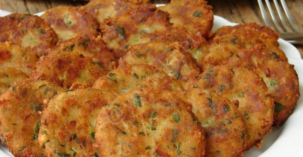 Bayat Ekmek Köftesi Tarifi: Lezzetli ve Pratik Bayat Ekmek Köftesi Tarifi: Lezzetli ve Pratik