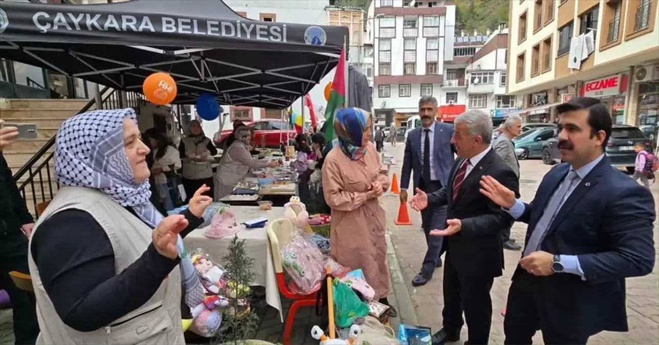 Çaykara’da Gazze İçin Kermes Düzenlendi Çaykara’da Gazze İçin Kermes Düzenlendi