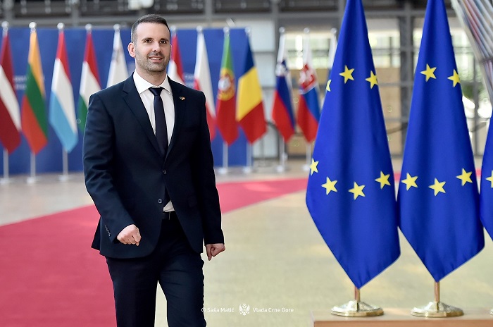 Karadağ, Türkiye ile vizesiz seyahati yeniden uygulamaya… Karadağ, Türkiye ile vizesiz seyahati yeniden uygulamaya…