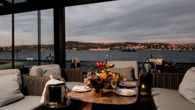 Mandarin Oriental’da Zarif Yılbaşı Buluşması Mandarin Oriental’da Zarif Yılbaşı Buluşması