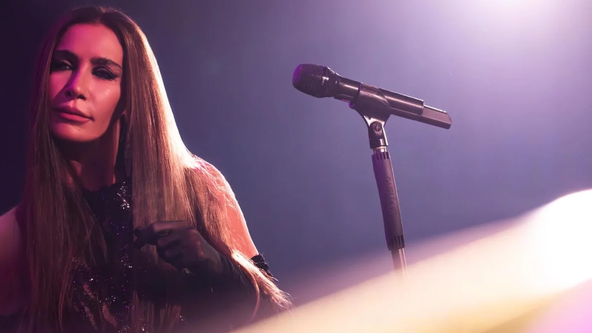 Sıla’nın Yeni Görüntüsü Sosyal Medyada Tartışma Yarattı Sıla’nın Yeni Görüntüsü Sosyal Medyada Tartışma Yarattı