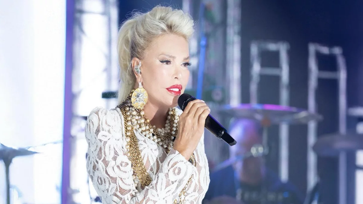 Ajda Pekkan Bodrum’daki villasını yeniletti, 30 milyon TL… Ajda Pekkan Bodrum’daki villasını yeniletti, 30 milyon TL…