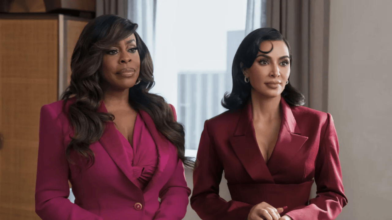 Kim Kardashian’ın Başrolünde ‘All’s Fair’ İkinci Sezon… Kim Kardashian’ın Başrolünde ‘All’s Fair’ İkinci Sezon…